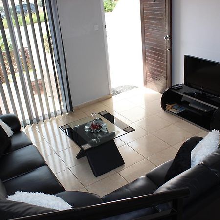 Diana Townhouse 2 Apartment Paphos Exterior photo