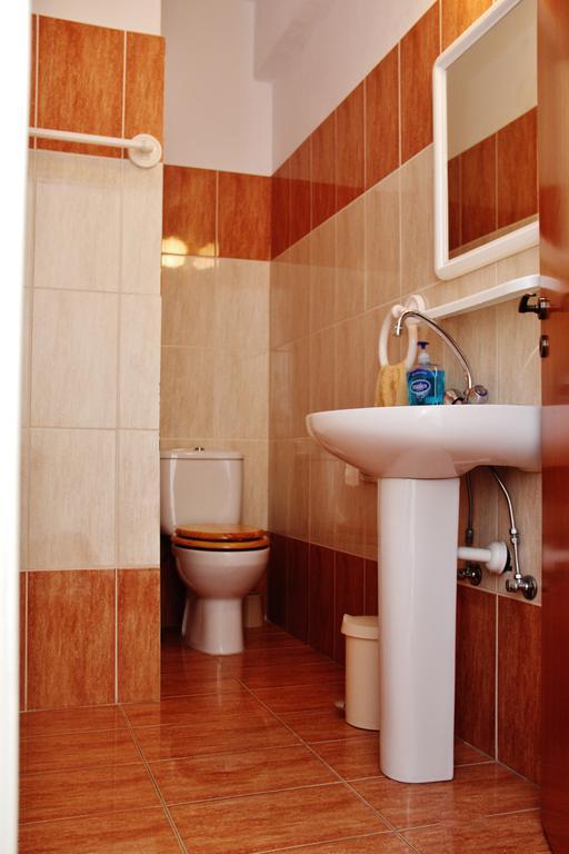 Diana Townhouse 2 Apartment Paphos Room photo