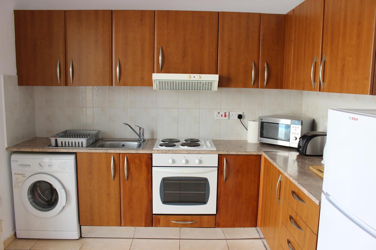 Diana Townhouse 2 Apartment Paphos Exterior photo